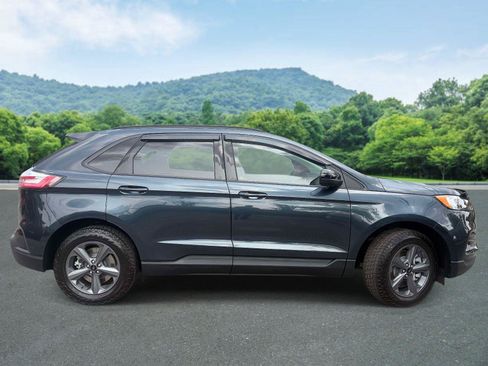 Used 2023 Ford Edge SEL w/ Sport Appearance Package AWD/4WD image 21