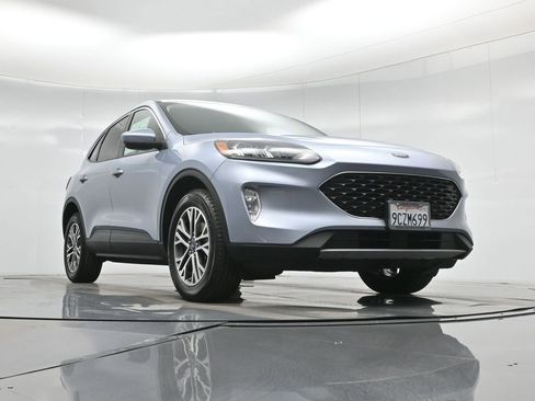 Certified 2022 Ford Escape SEL w/ Class II Trailer Tow Package image 47