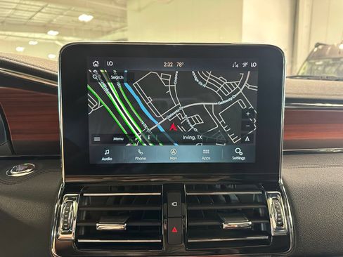Used 2021 Lincoln Navigator Reserve w/ Luxury Package AWD/4WD image 25