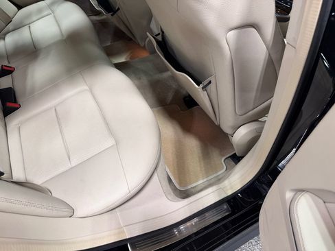 Used 2014 Mercedes-Benz E 350 4MATIC Sedan image 39