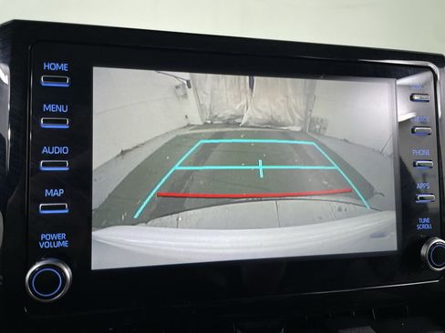 Used 2020 Toyota Corolla LE image 15