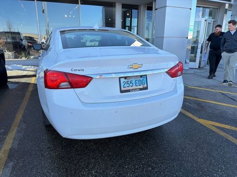 Used 2016 Chevrolet Impala LT w/ Convenience Package image 5