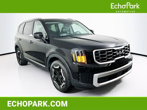 Used 2025 Kia Telluride S FWD image 1