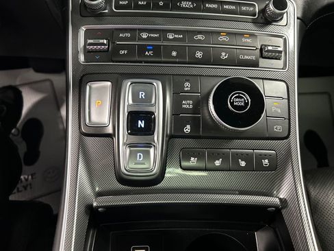 Used 2023 Hyundai Santa Fe Limited w/ Cargo Package FWD image 18