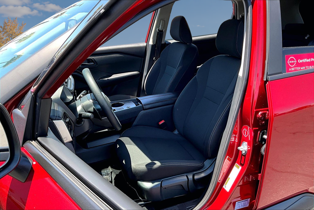 Certified 2026 Nissan Rogue S FWD image 21