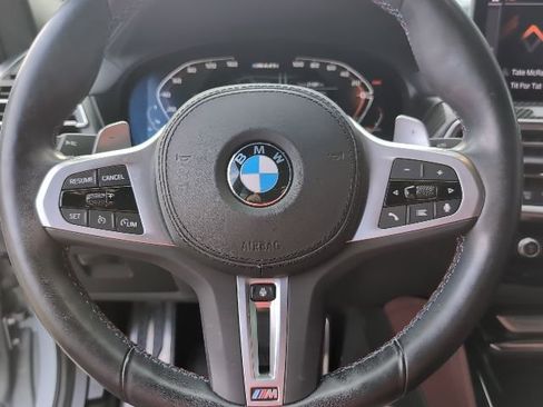 Used 2023 BMW X4 M40i w/ Premium Package image 9