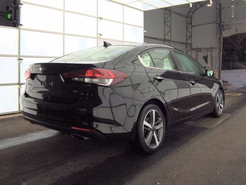 Used 2017 Kia Forte EX w/ EX Premium Plus Package image 6