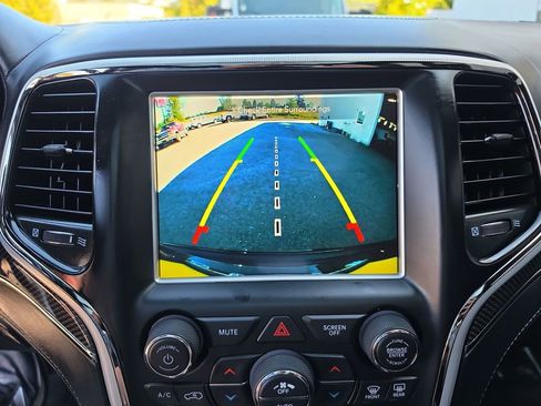 Used 2018 Jeep Grand Cherokee Trackhawk AWD/4WD image 16