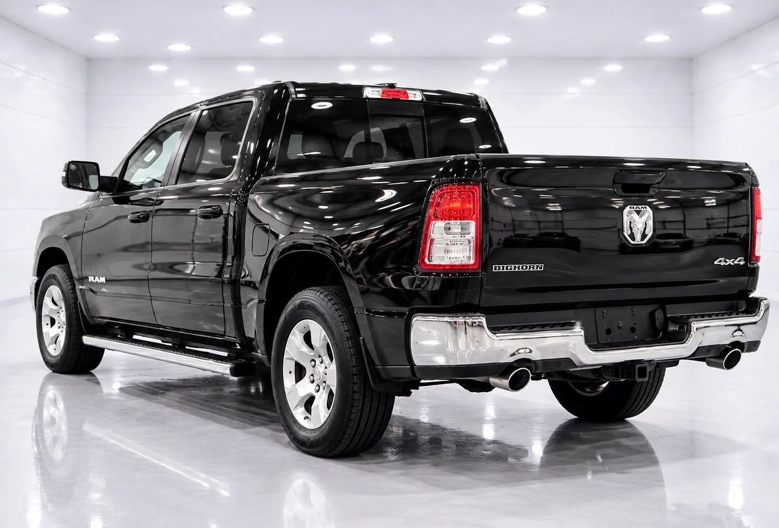Used 2023 RAM 1500 Big Horn w/ Trailer Tow Group RWD image 3