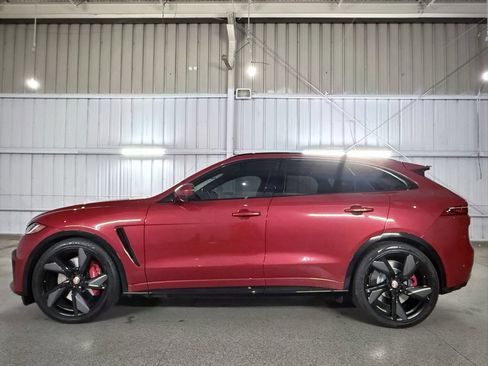 Used 2023 Jaguar F-PACE SVR image 15