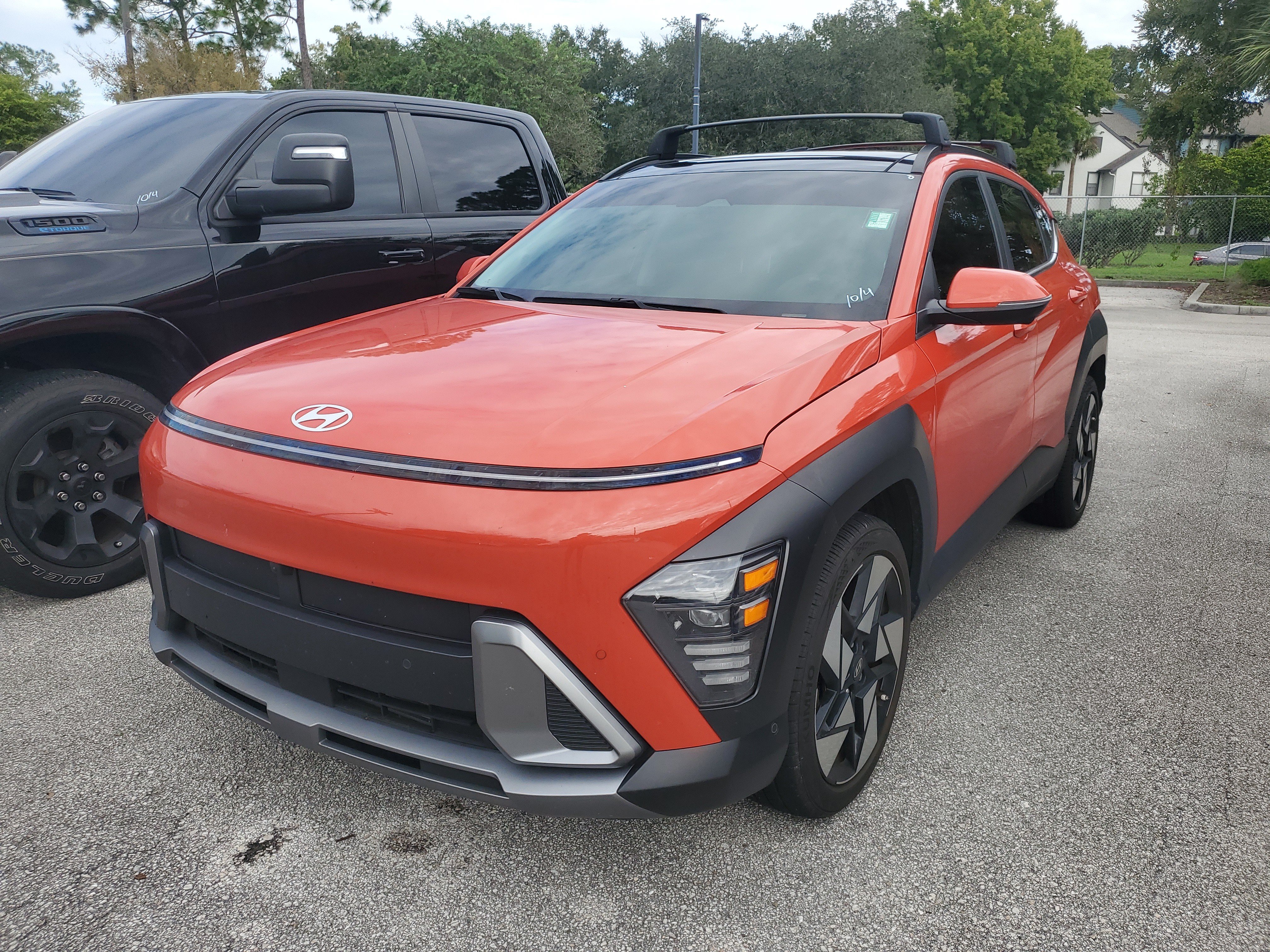 Used 2025 Hyundai Kona Limited FWD image 4