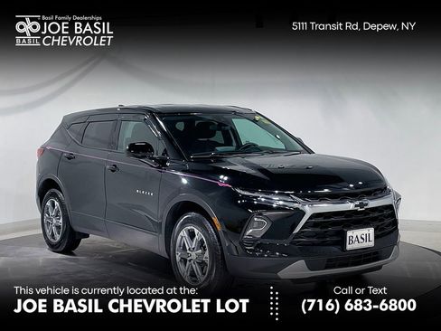 Used 2025 Chevrolet Blazer LT w/ LPO, Floor Liner Package AWD/4WD image 1