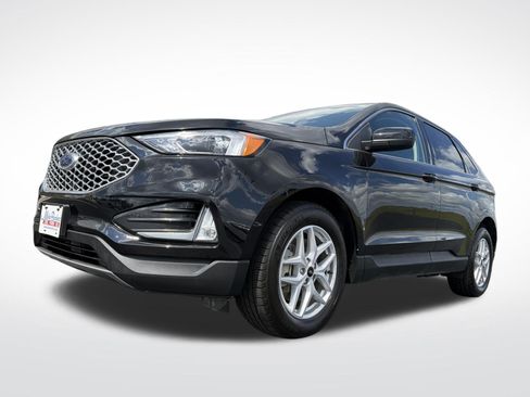 Certified 2024 Ford Edge SEL w/ Convenience Package AWD/4WD image 2