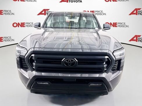 Certified 2024 Toyota Tacoma SR5 AWD/4WD image 3
