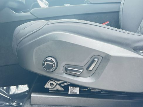 Certified 2025 Volvo XC90 B6 Plus image 14