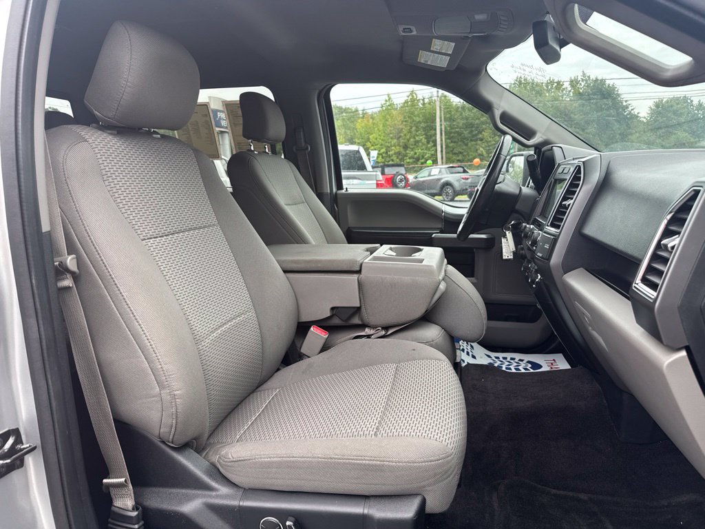 Used 2016 Ford F150 XLT w/ Equipment Group 302A Luxury AWD/4WD image 13