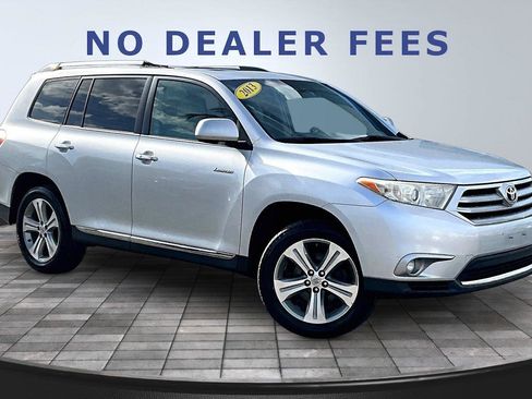 Used 2013 Toyota Highlander Limited image 3