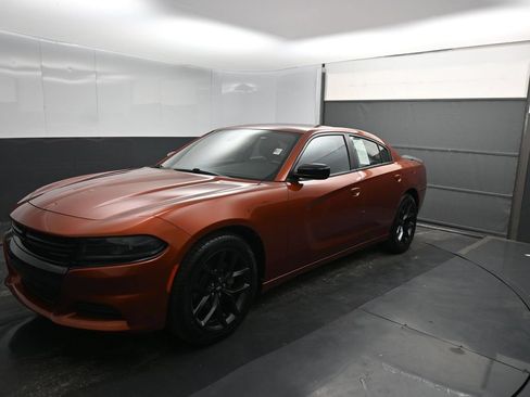 Used 2022 Dodge Charger SXT w/ Blacktop Package RWD image 12