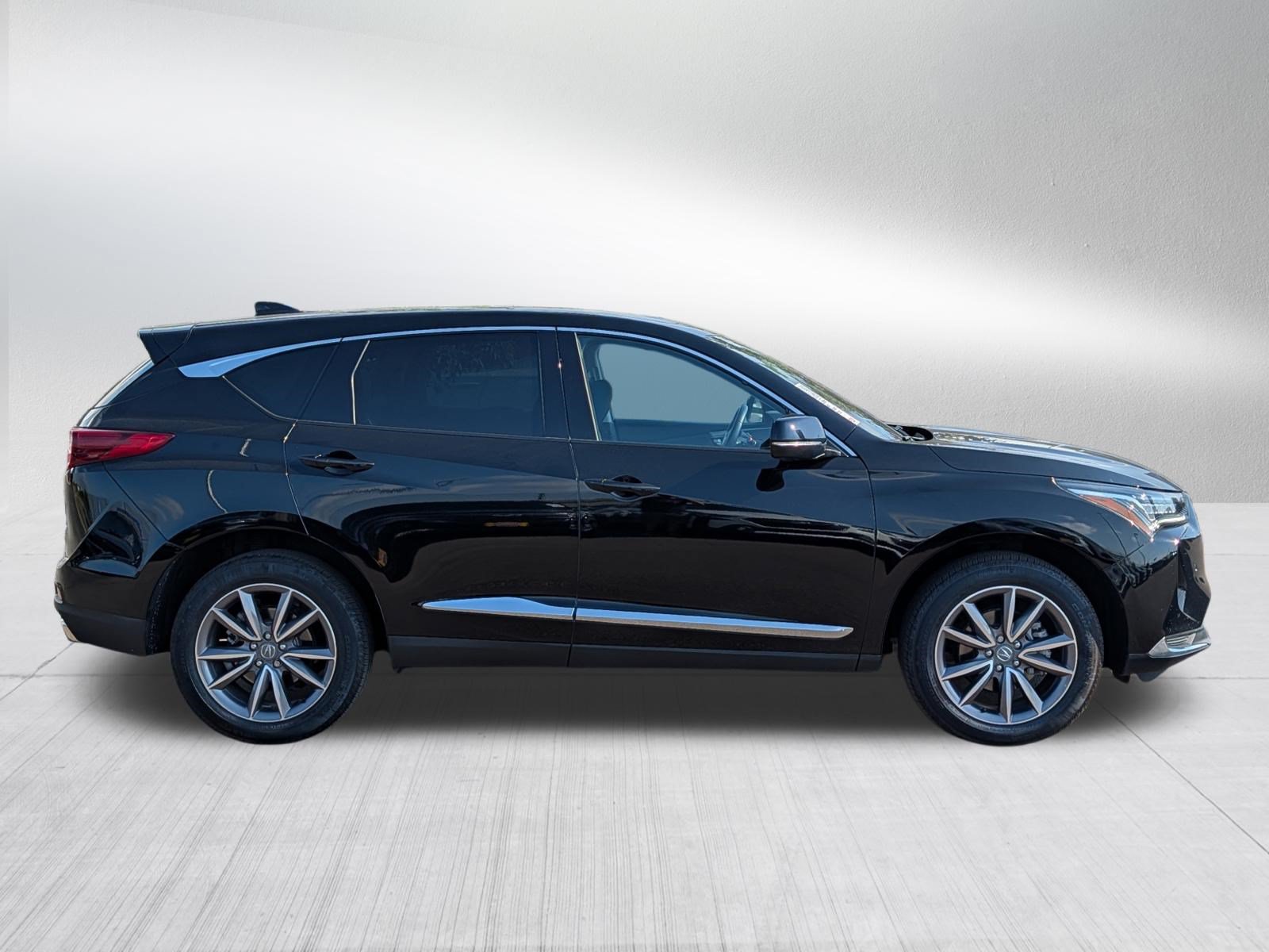 Certified 2024 Acura RDX w/ Technology Package AWD/4WD image 8