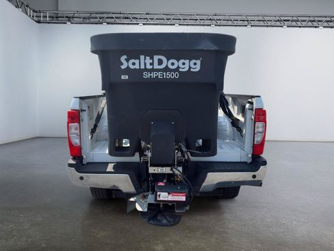Used 2022 Ford F250 XL w/ Power Equipment Group AWD/4WD image 4