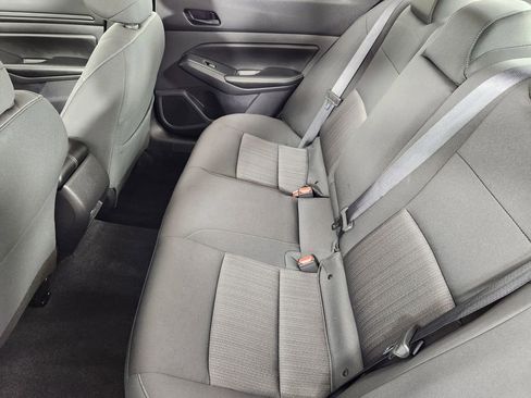 Used 2024 Nissan Altima 2.5 SV image 12