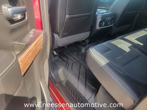 Used 2019 Chevrolet Silverado 1500 High Country w/ Technology Package image 13