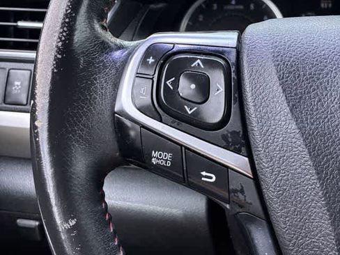 Used 2017 Toyota Camry SE FWD image 24