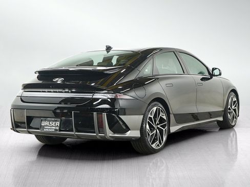 Certified 2025 Hyundai Ioniq 6 Limited AWD/4WD image 5