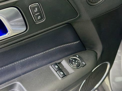 Used 2021 Ford Mustang Premium image 20