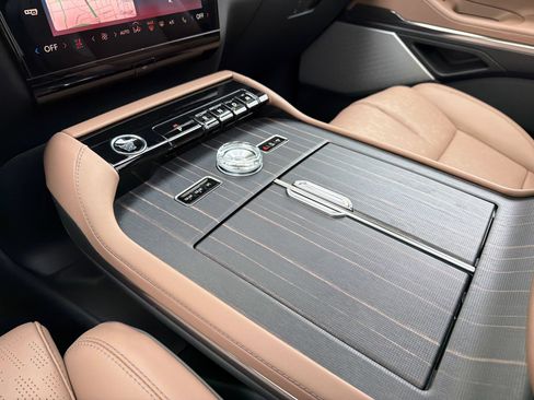New 2026 Lincoln Navigator Black Label AWD/4WD image 33
