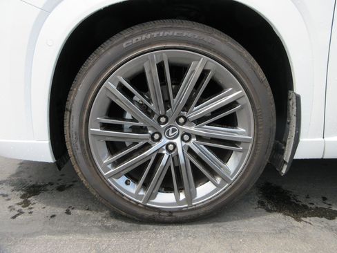 Used 2025 Lexus TX 350 AWD w/ Technology Package image 18