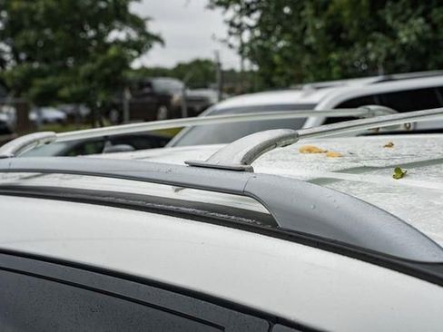 Used 2018 Nissan Pathfinder SL w/ Cargo Package image 19