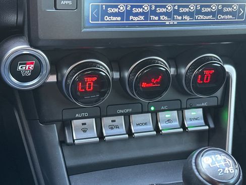Used 2024 Toyota GR86 image 20