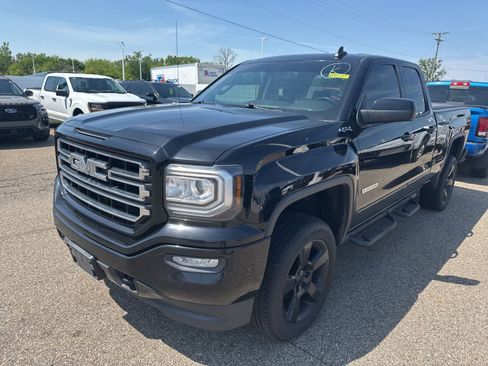 Used 2018 GMC Sierra 1500 SLE w/ Elevation Edition AWD/4WD image 25