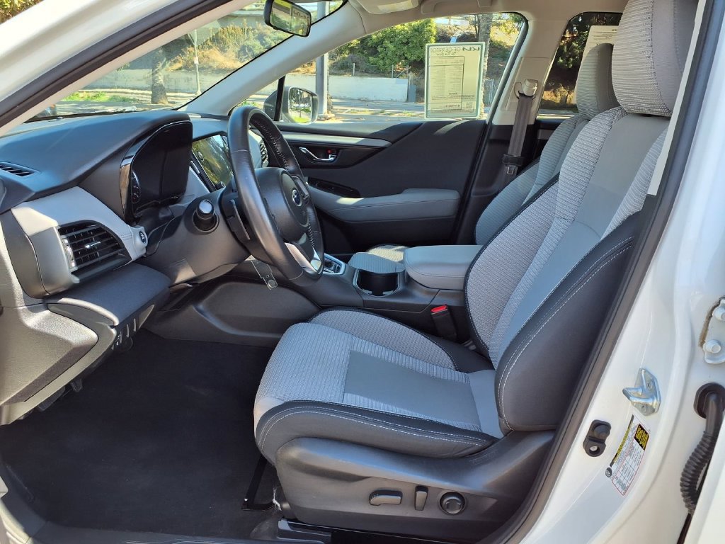 Used 2024 Subaru Outback Premium AWD/4WD image 18