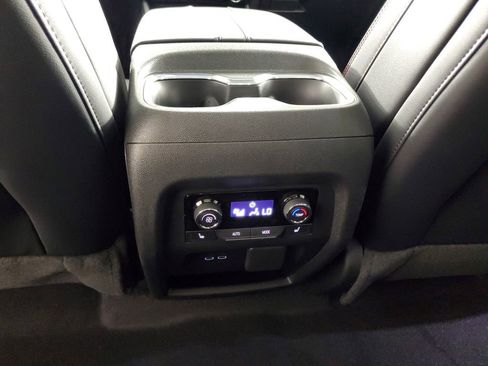 New 2026 Chevrolet Traverse RS w/ LPO, Floor Liner Package FWD image 19