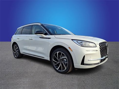 New 2025 Lincoln Corsair Grand Touring w/ Equipment Group 301A image 2