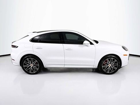 New 2026 Porsche Cayenne S image 8