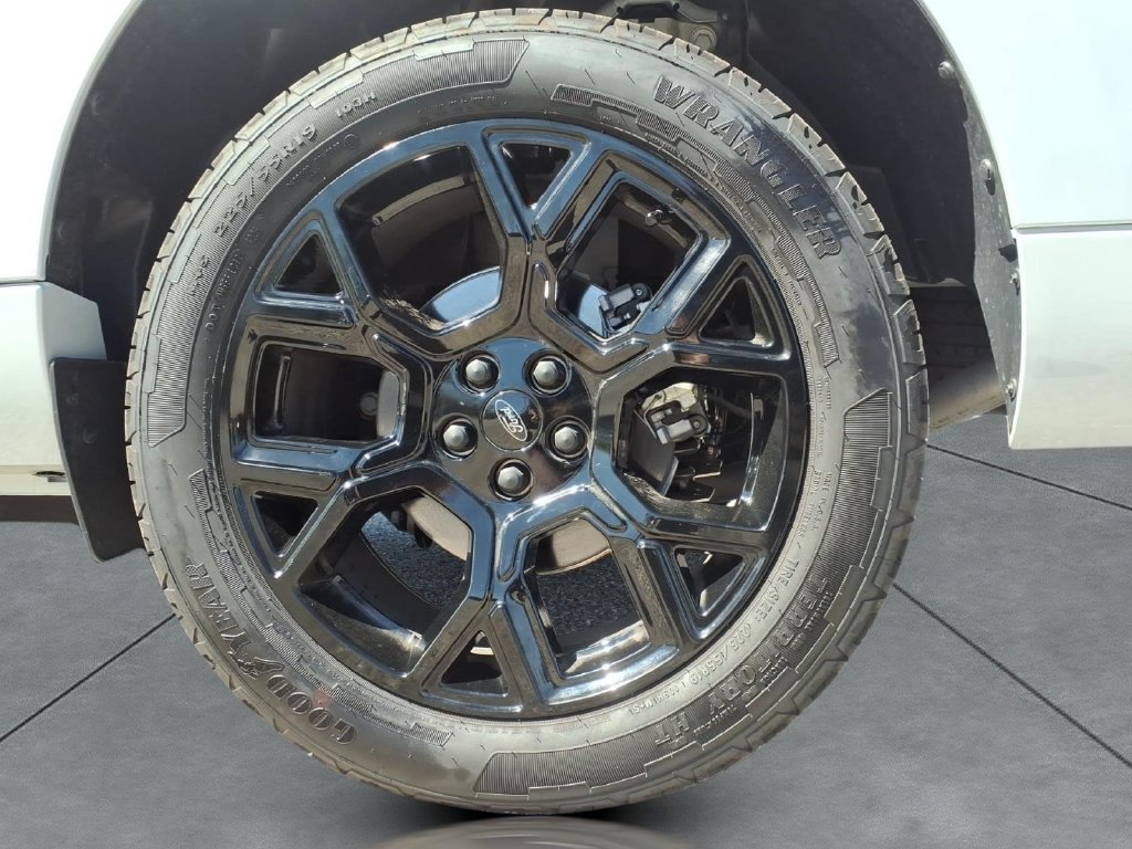 Used 2026 Ford Maverick Lobo AWD/4WD image 12