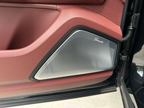 Used 2026 Porsche Cayenne E-Hybrid Coupe AWD/4WD image 22