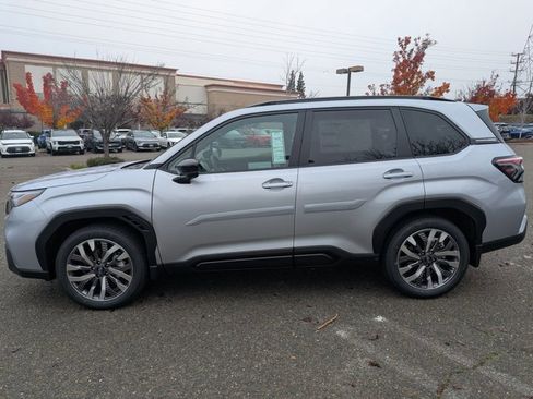 Used 2026 Subaru Forester Touring AWD/4WD image 9
