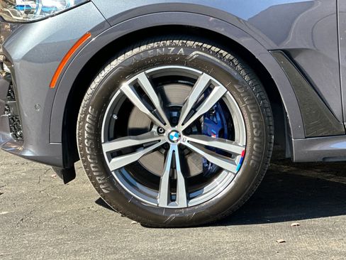 Used 2019 BMW X7 xDrive50i w/ M Sport Package AWD/4WD image 26