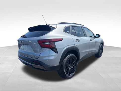 Used 2024 Chevrolet Trax ACTIV FWD image 6