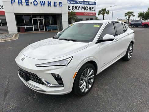 Used 2025 Buick Envista Avenir image 2