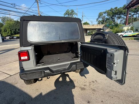 Used 2022 Jeep Wrangler Unlimited Sport AWD/4WD image 14