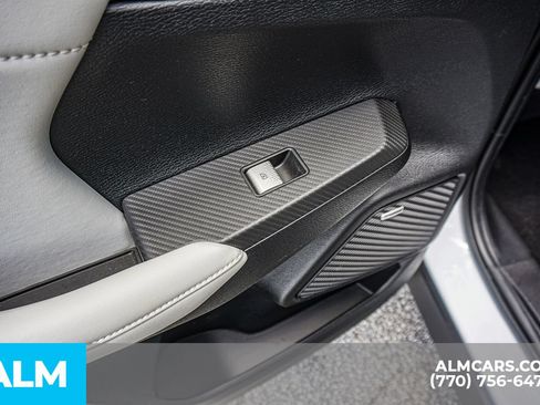 Used 2025 Mitsubishi Outlander SE FWD image 58