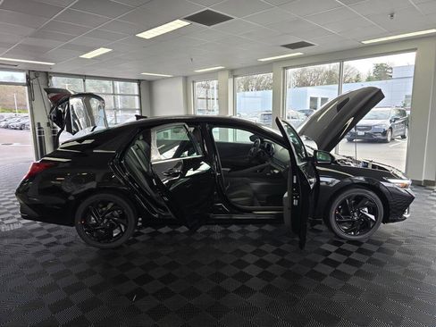 New 2026 Hyundai Elantra SEL Sport image 16