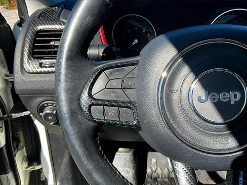 Used 2018 Jeep Compass Trailhawk image 16