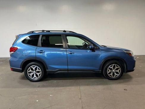 Used 2021 Subaru Forester Premium w/ Popular Package #1 AWD/4WD image 2