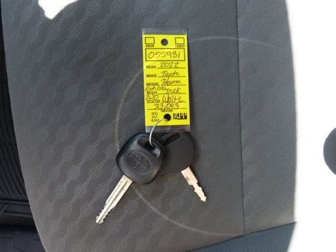 Used 2022 Toyota Tacoma SR image 47